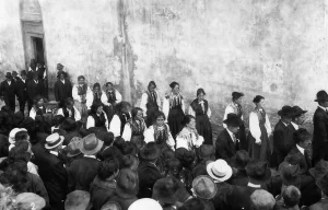 1921: un monumento