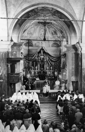 Interno della nuova chiesa
