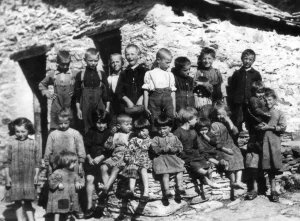 Bambini in alpeggio